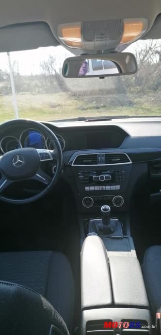 2011' Mercedes-Benz C-Klasa 180 Cdi photo #2