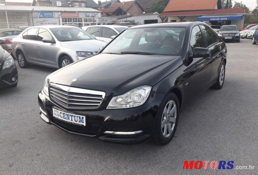 2011' Mercedes-Benz C-Klasa photo #2