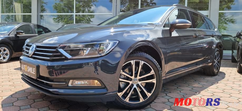 2017' Volkswagen Passat Variant photo #3