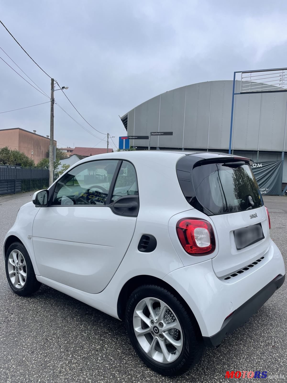 2017' Smart Fortwo photo #3