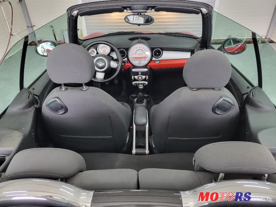 2009' MINI Cabrio Cooper photo #6