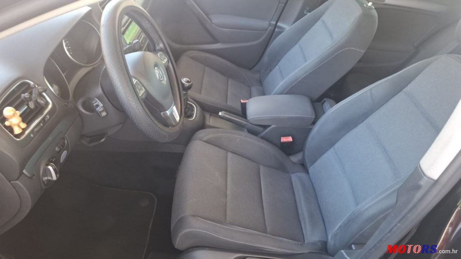 2011' Volkswagen Golf VI 1,6 Tdi photo #5