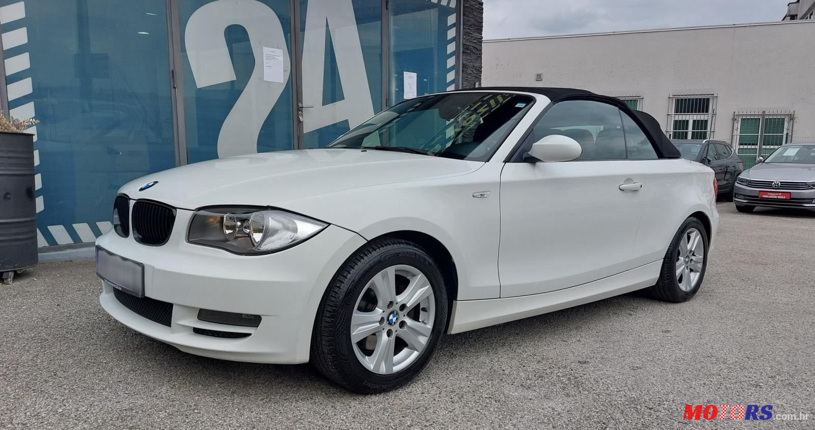 2009' BMW Serija 1 120I photo #3