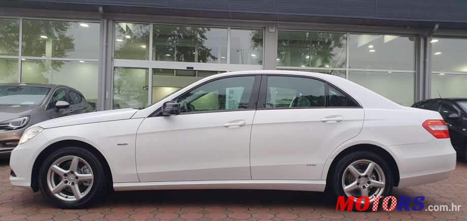 2010' Mercedes-Benz E-Klasa photo #4