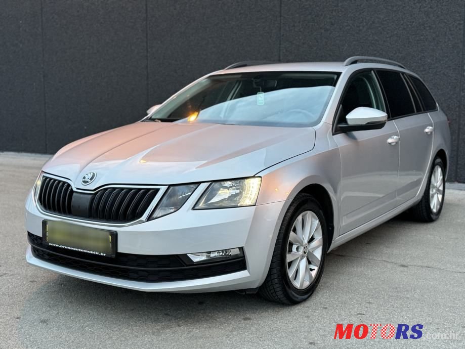 2017' Skoda Octavia Combi photo #1