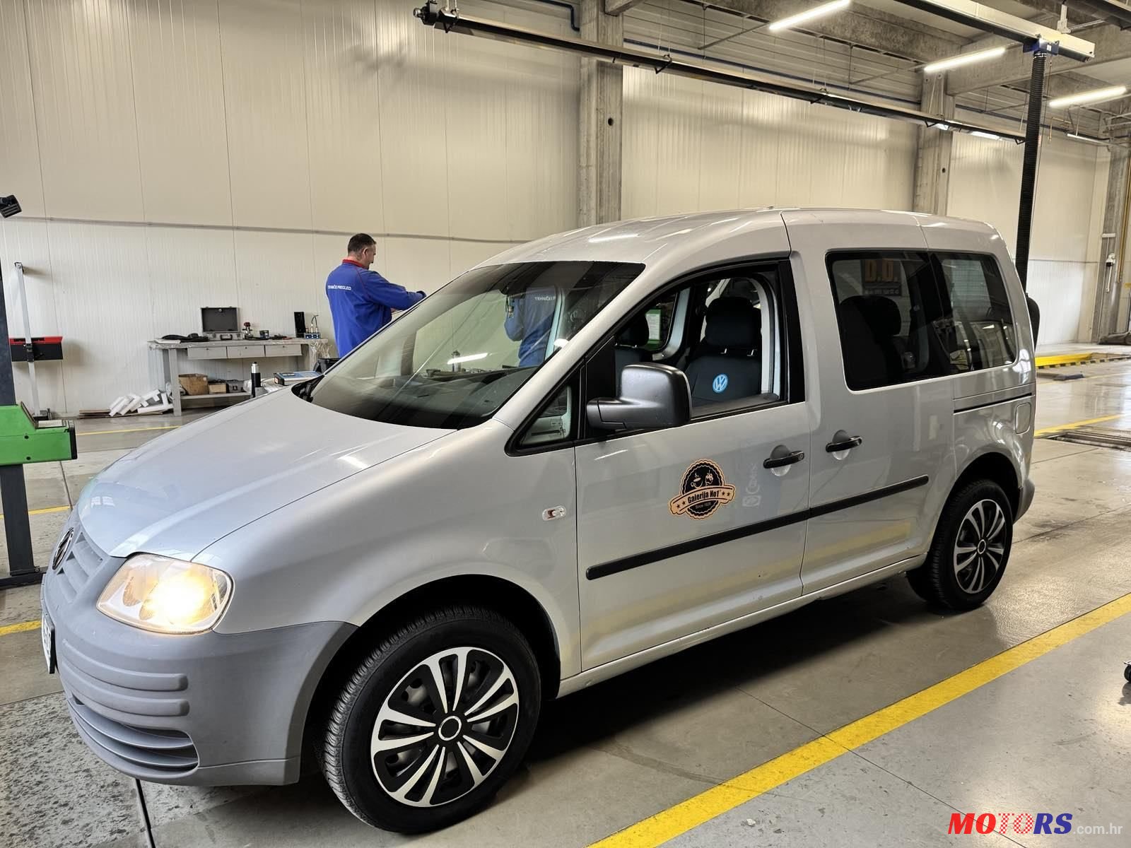 2009' Volkswagen Caddy 1,9 Tdi photo #1