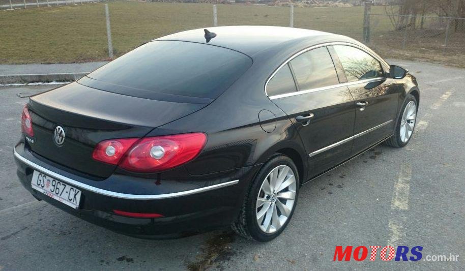 2009' Volkswagen Passat 2,0 Tdi photo #3