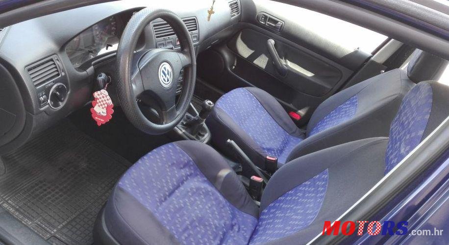 2001' Volkswagen Bora 1,9 Tdi photo #2