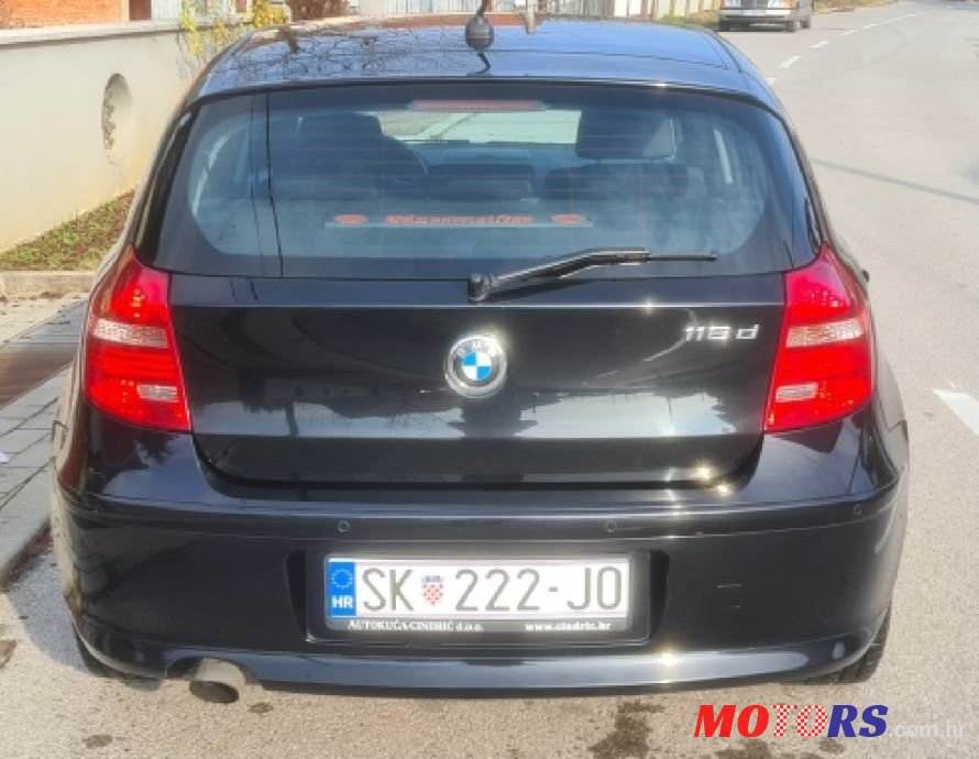 2011' BMW Serija 1 118D photo #5