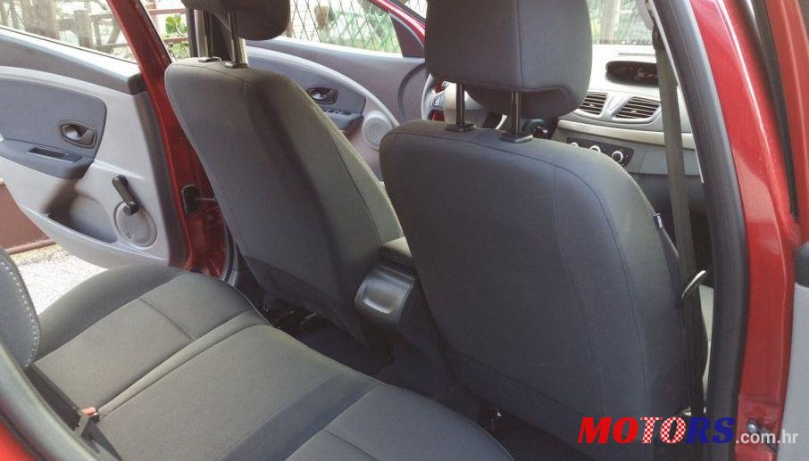 2010' Renault Megane 1,5 Dci photo #2