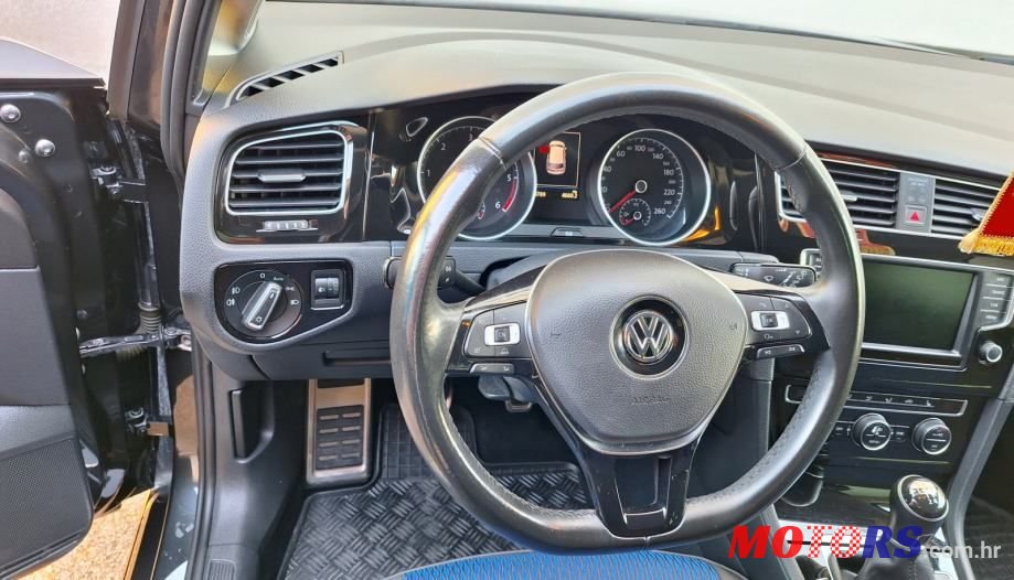 2016' Volkswagen Golf VII 1,6 Tdi Bmt photo #6