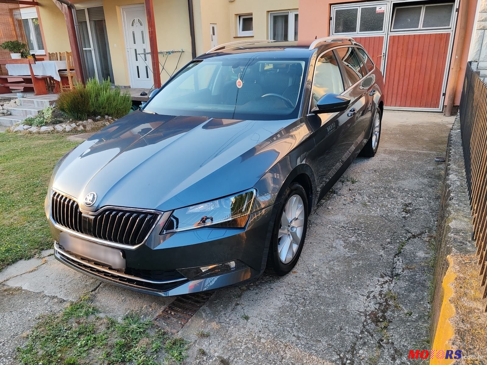 2016' Skoda Superb Combi photo #5