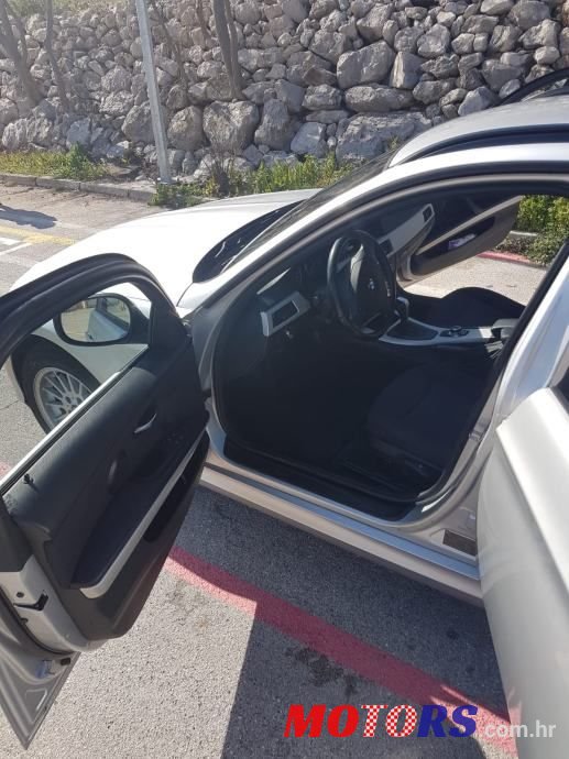 2010' BMW Serija 3 320D photo #2