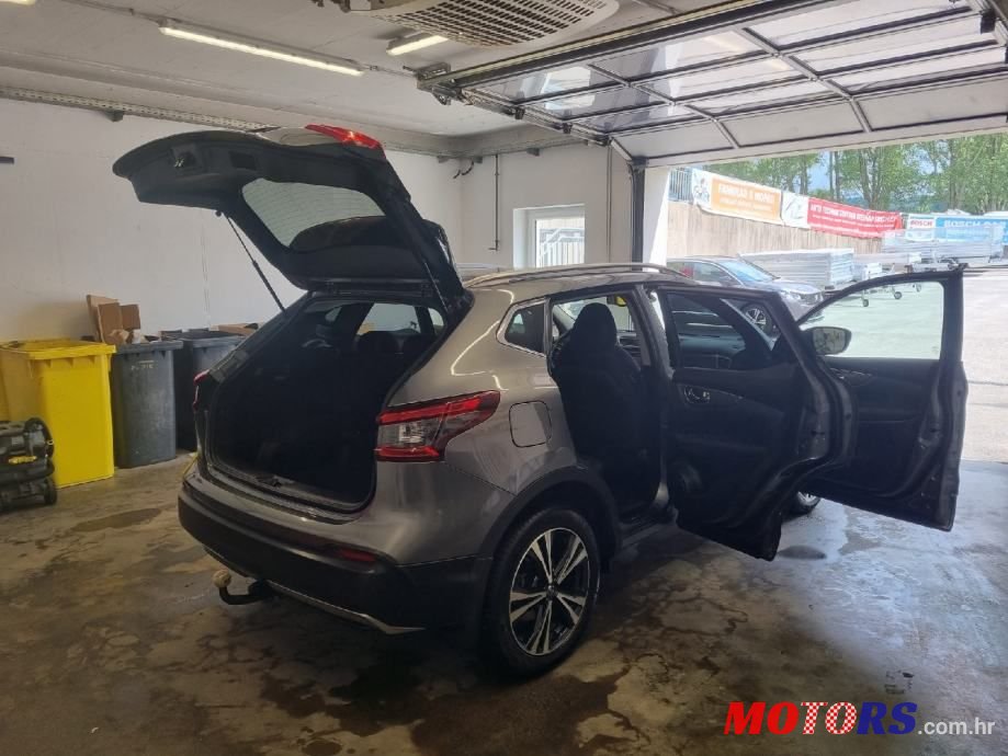 2017' Nissan Qashqai 1,5 Dci photo #2