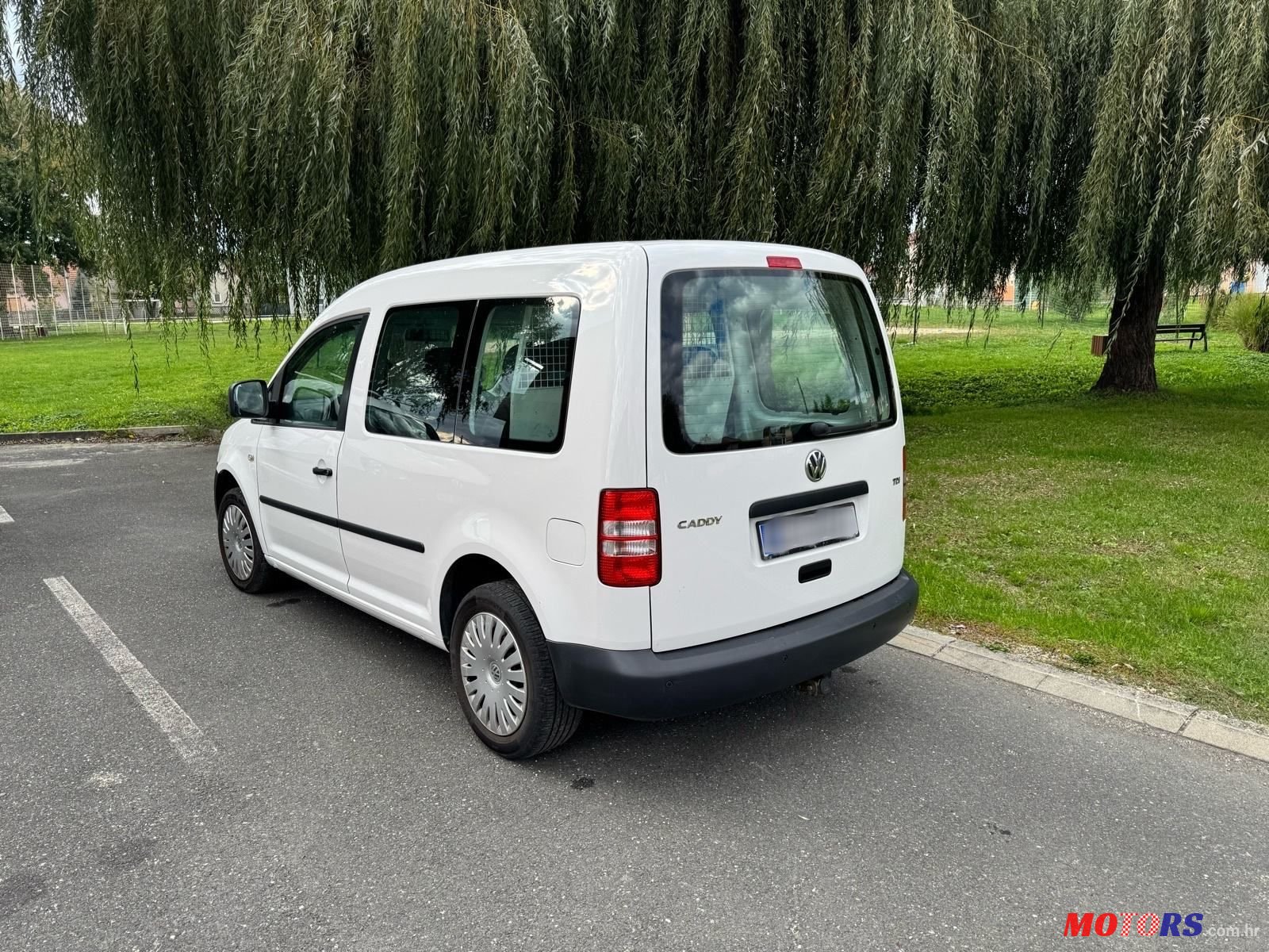 2015' Volkswagen Caddy 1,6 Tdi Bmt photo #6