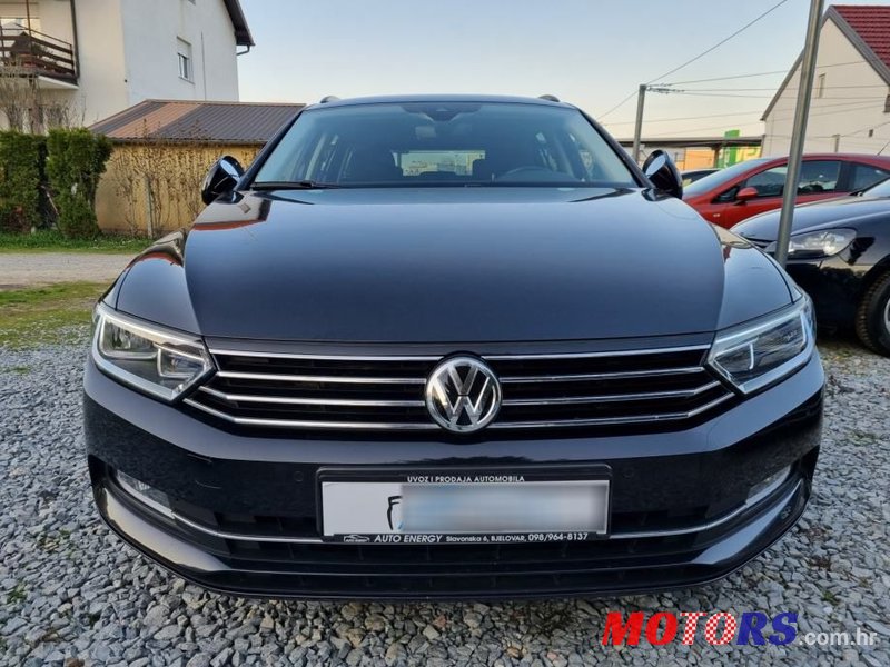 2019' Volkswagen Passat Variant photo #3