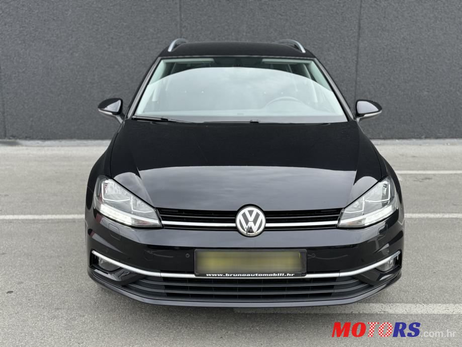 2017' Volkswagen Golf VII 1,6 Tdi Bmt photo #2