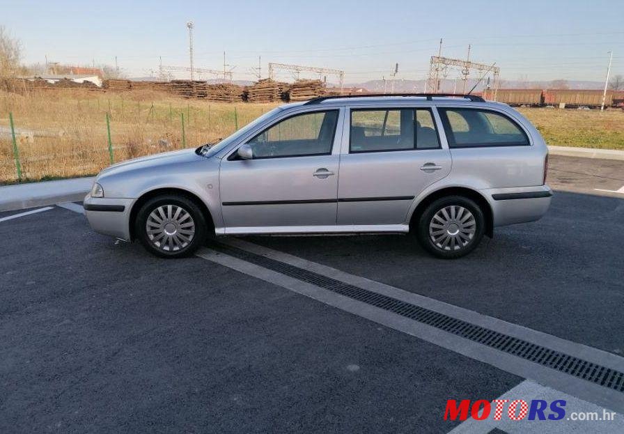 2005' Skoda Octavia Combi 1,9 Tdi photo #1