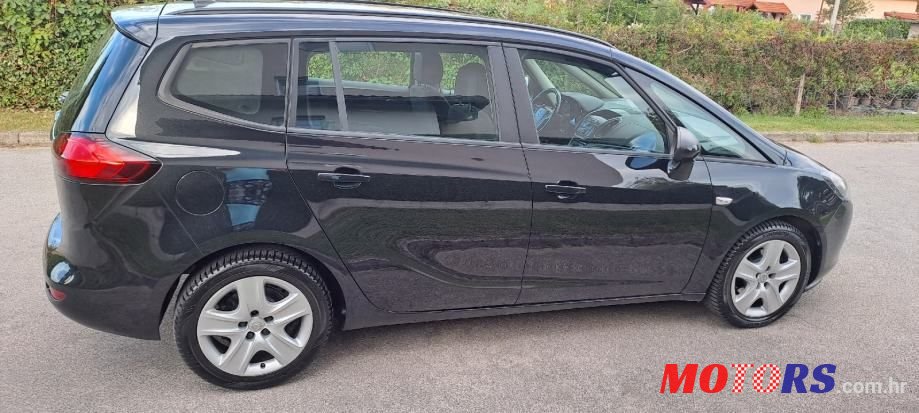 2013' Opel Zafira 2,0 photo #6