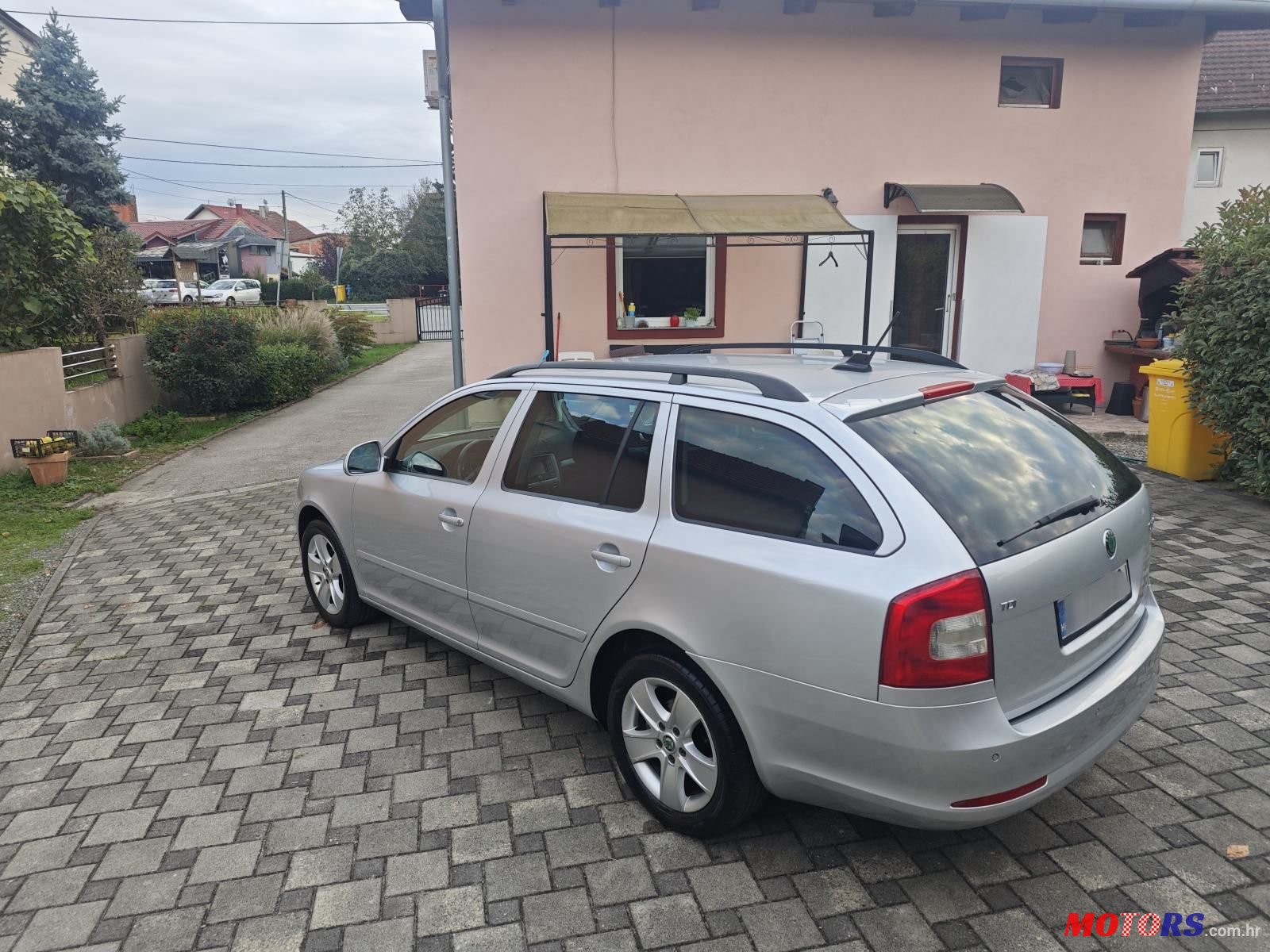 2013' Skoda Octavia Combi photo #5