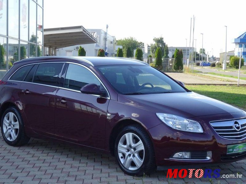 2012' Opel Insignia Karavan photo #1