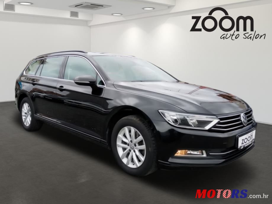 2016' Volkswagen Passat Variant photo #2