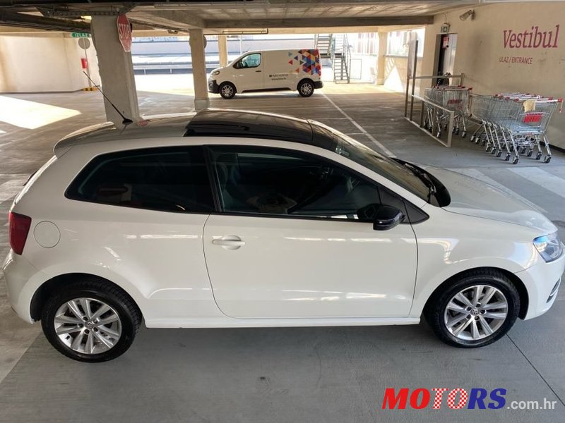 2014' Volkswagen Polo 1,4 Tdi Bmt photo #3