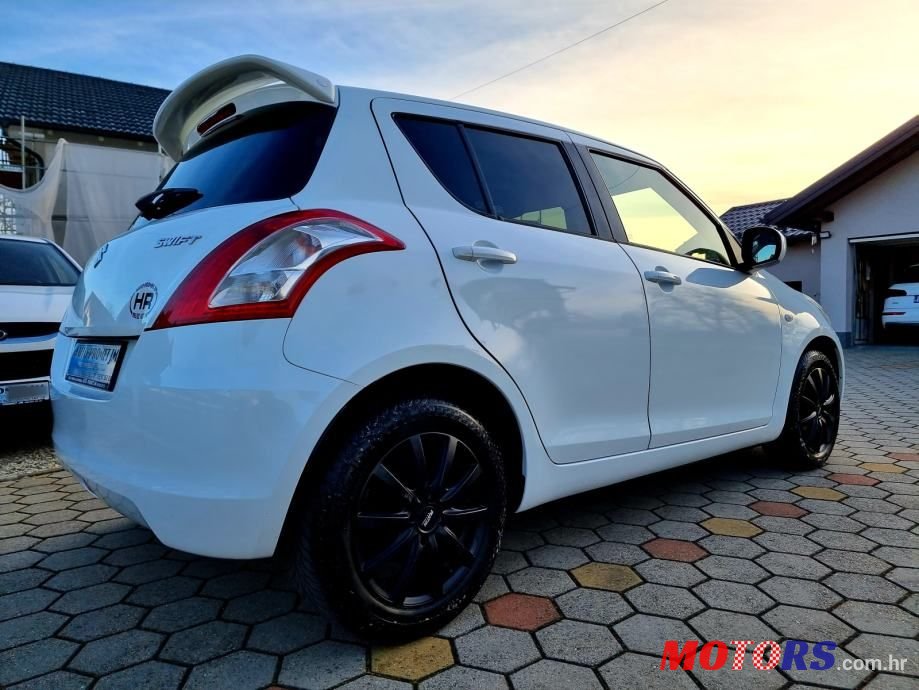 2013' Suzuki Swift 1,2 Se Ac photo #5