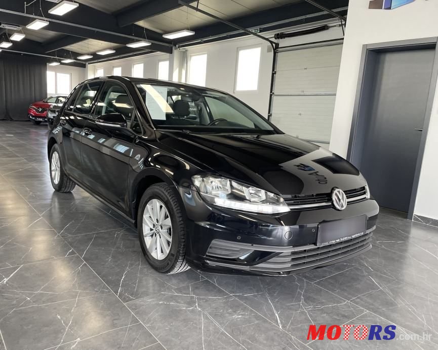 2017' Volkswagen Golf 7 1,6 Tdi photo #2