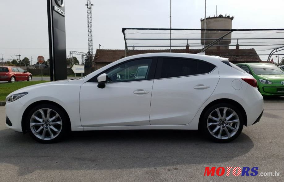 2013' Mazda 3 G120 photo #1