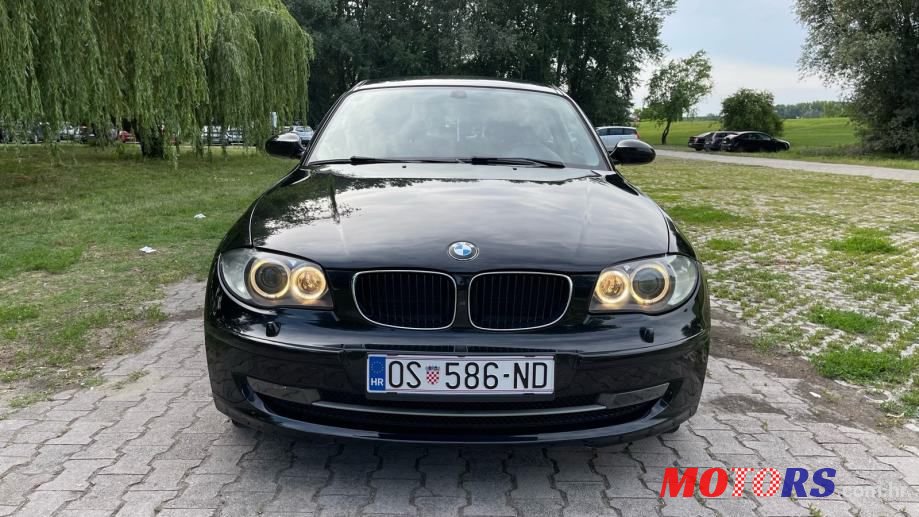 2009' BMW Serija 1 118D photo #2