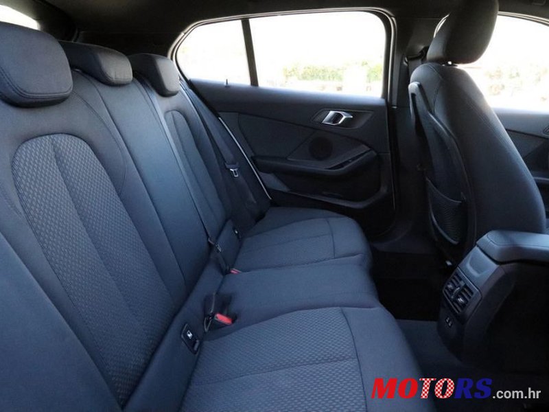 2020' BMW Serija 1 116D photo #5
