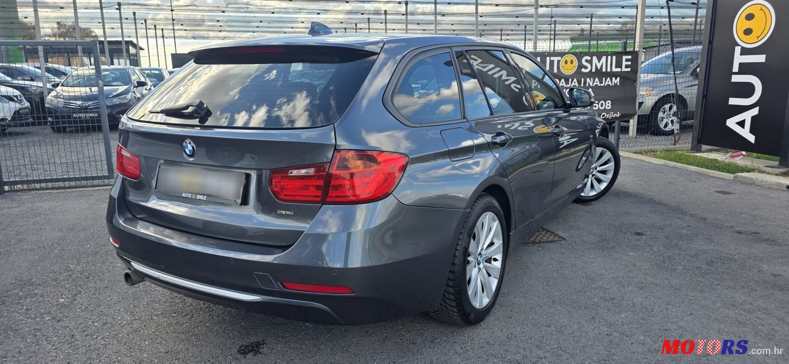 2013' BMW Serija 3 318D photo #6