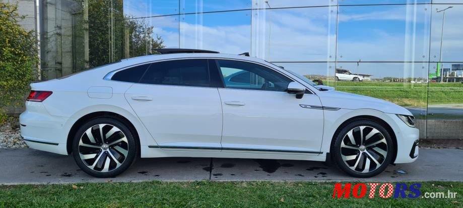 2019' Volkswagen Arteon photo #6