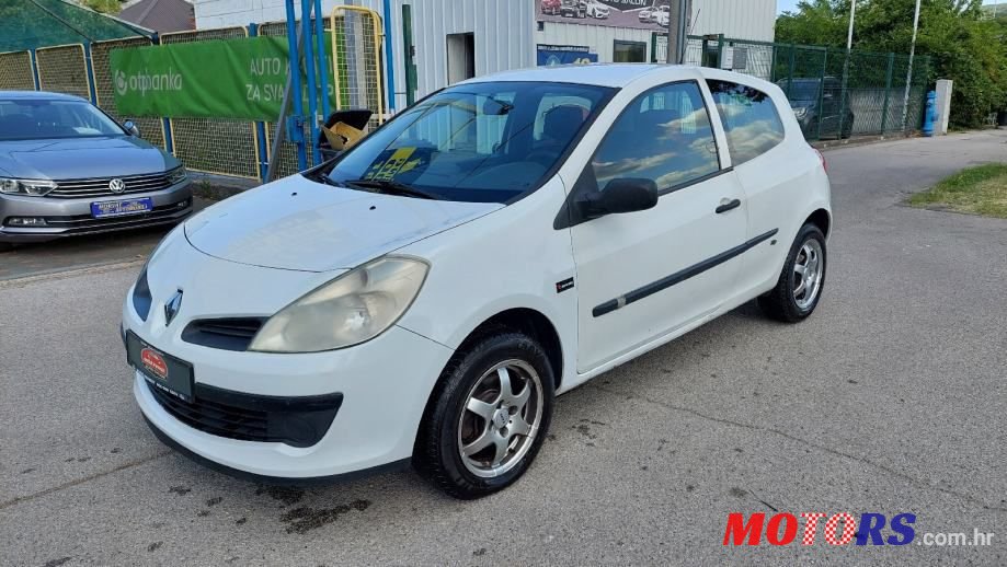 2007' Renault Clio 1,5 Dci photo #3
