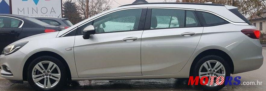 2018' Opel Astra 1.6 Cdti photo #1