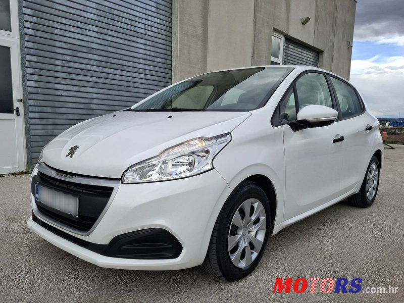 2017' Peugeot 208 1,6 Bluehdi photo #1