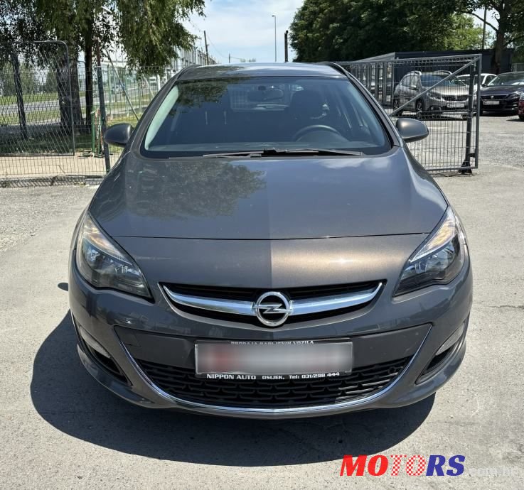 2012' Opel Astra Karavan photo #1