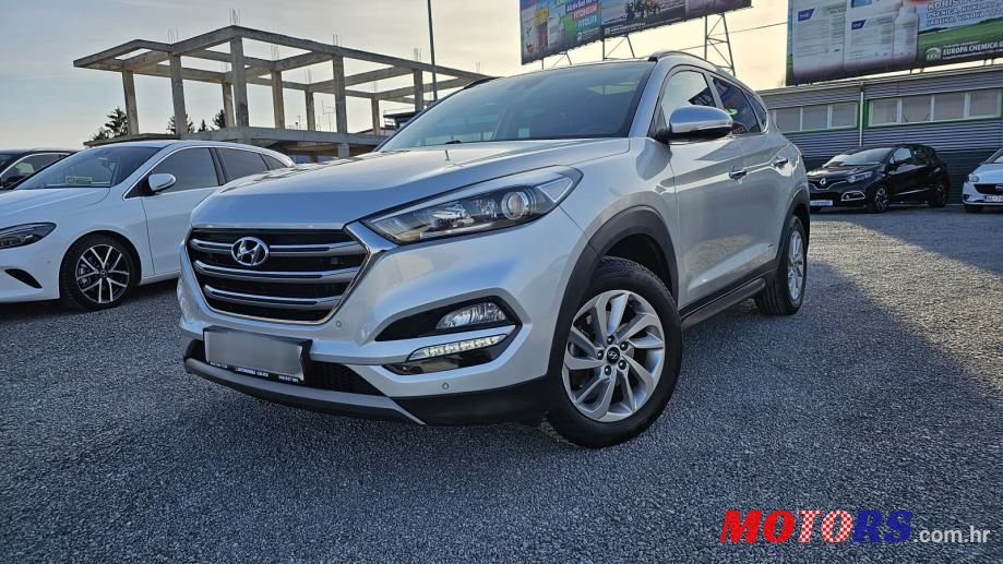 2015' Hyundai Tucson 1.7 Crdi photo #1