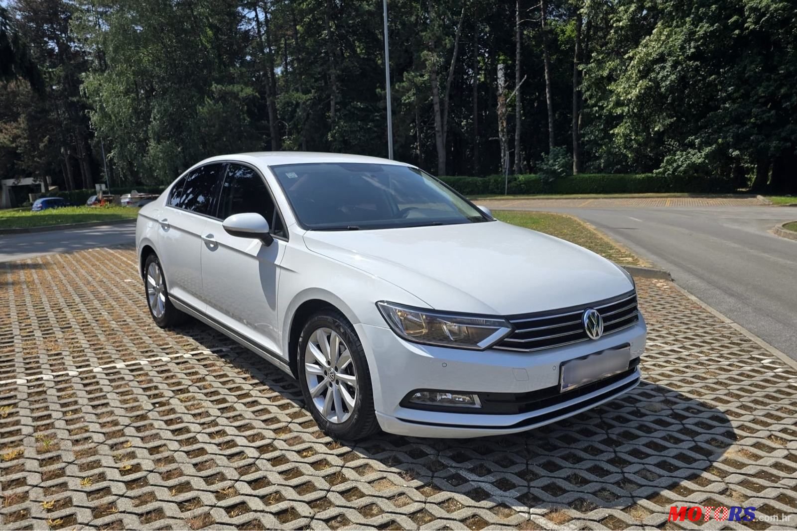 2015' Volkswagen Passat 1,6 Tdi photo #1