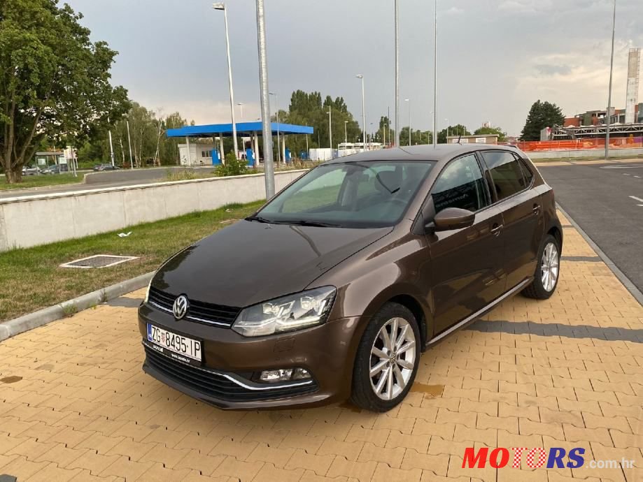2015' Volkswagen Polo photo #1