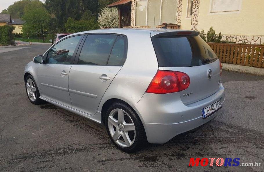 2007' Volkswagen Golf V photo #2