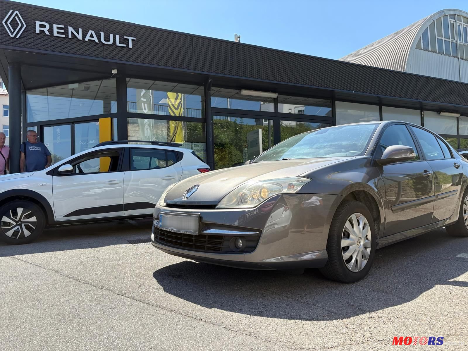 2007' Renault Laguna 1,5 Dci photo #2