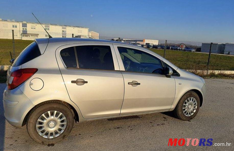 2010' Opel Corsa 1,3 Cdti photo #1