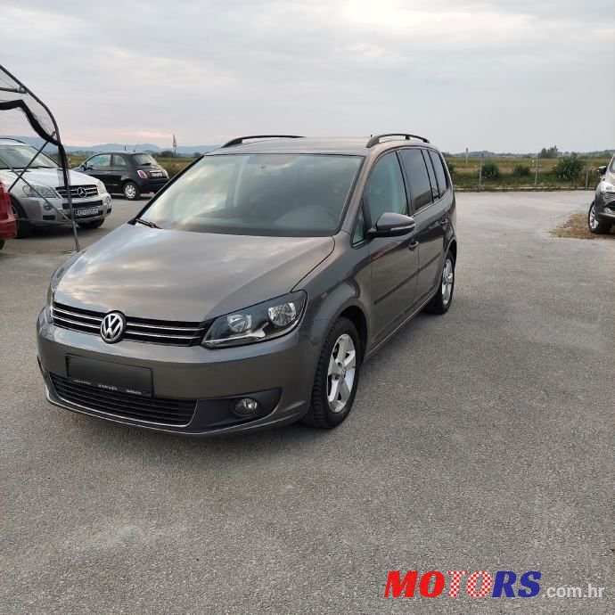 2012' Volkswagen Touran 1,6 Tdi photo #2