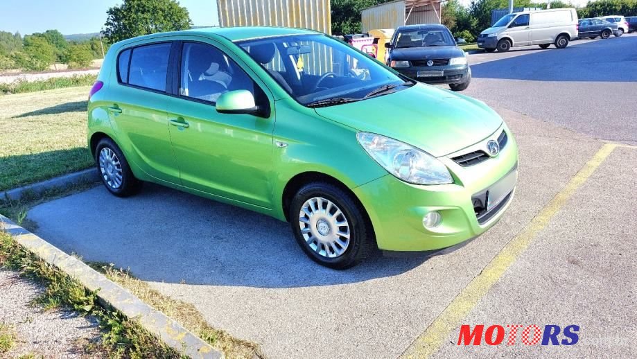 2012' Hyundai i20 1,2 photo #2