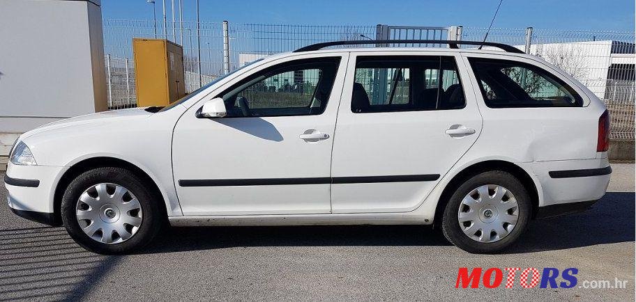 2007' Skoda Octavia Combi 1,9 Tdi photo #1