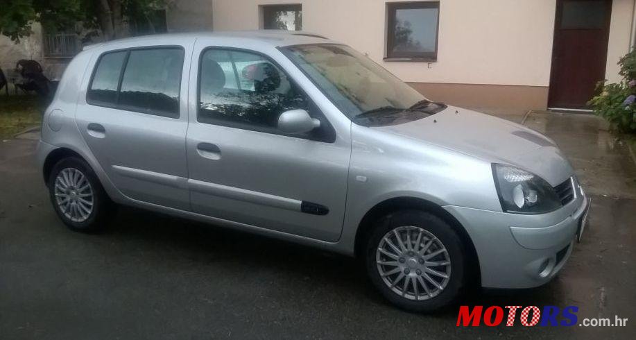 2005' Renault Clio 1,5 Dci photo #1