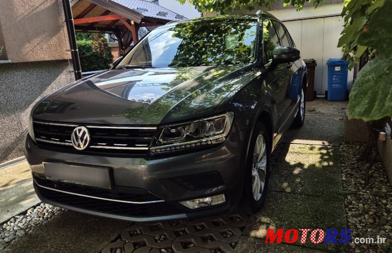 2017' Volkswagen Tiguan 2,0 Tdi Bmt photo #2