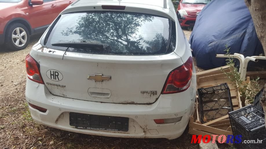 2012' Chevrolet Cruze photo #3